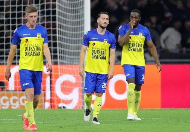 三个洞中稳 三个洞中稳